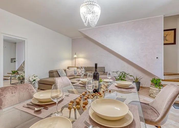 Eden House カンファナル