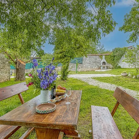 Eden House Hébergement de vacances Kanfanar