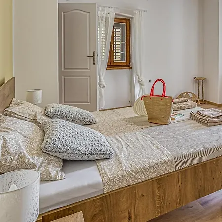 Eden House * Kanfanar